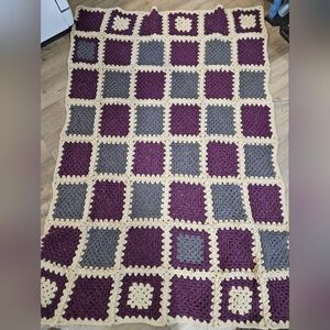 Vintage Knitted Square Throw Blanket. Approx 4ft X 6ft